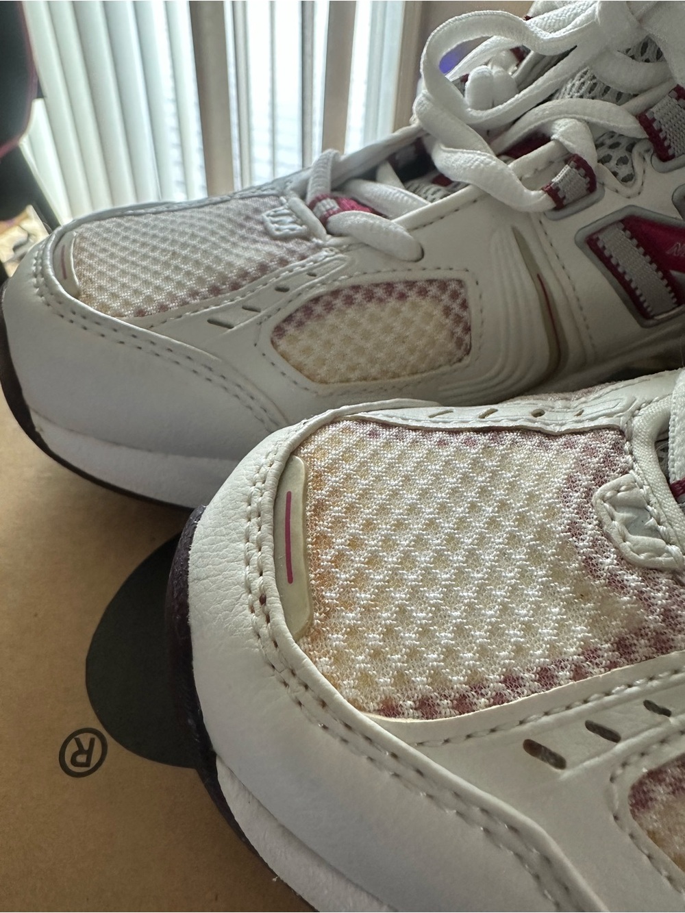 NIB- New Balance 716 Breast Cancer Awareness Sneakers - Women's Size 8 - Picture 5 of 9